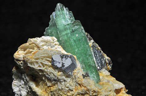 Hiddenite