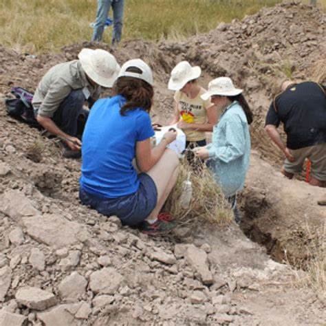 Gold Prospecting in a group